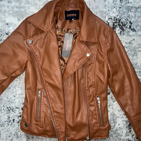 NWT! Ambiance Outerwear Chestnut Leather Jacket - Picture 5 of 8